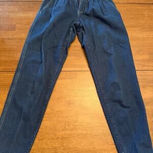 Vintage Lee High Waisted Mom Jeans Pleated Tapered Leg Dark Wash Size 5/6 Med
